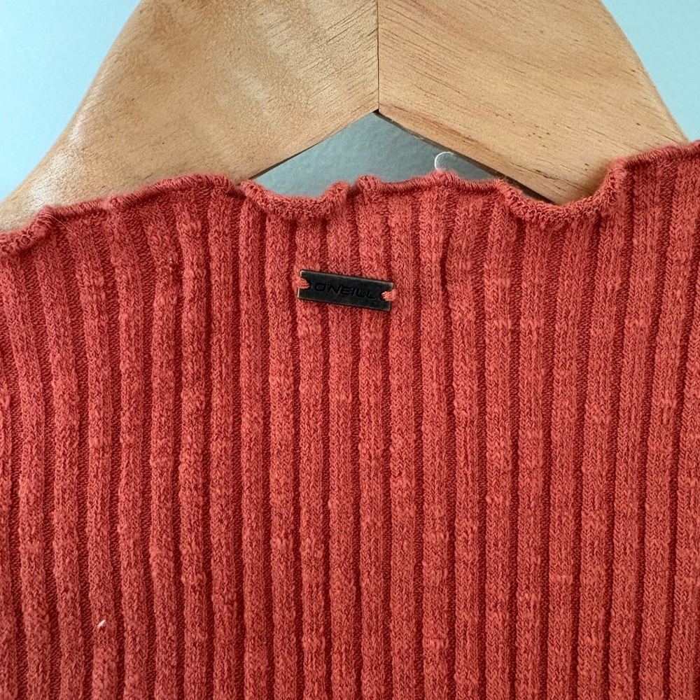 O'Neill Ribbed Rust Top - Picture 5 of 5